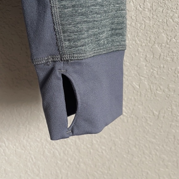 Adidas | 1/4 Zip Pullover - Picture 3 of 6